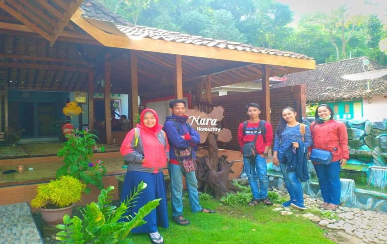 Nara Homestay Syariah Mangunan Exterior foto